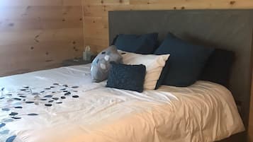 3 slaapkamers, een kluis op de kamer, een bureau