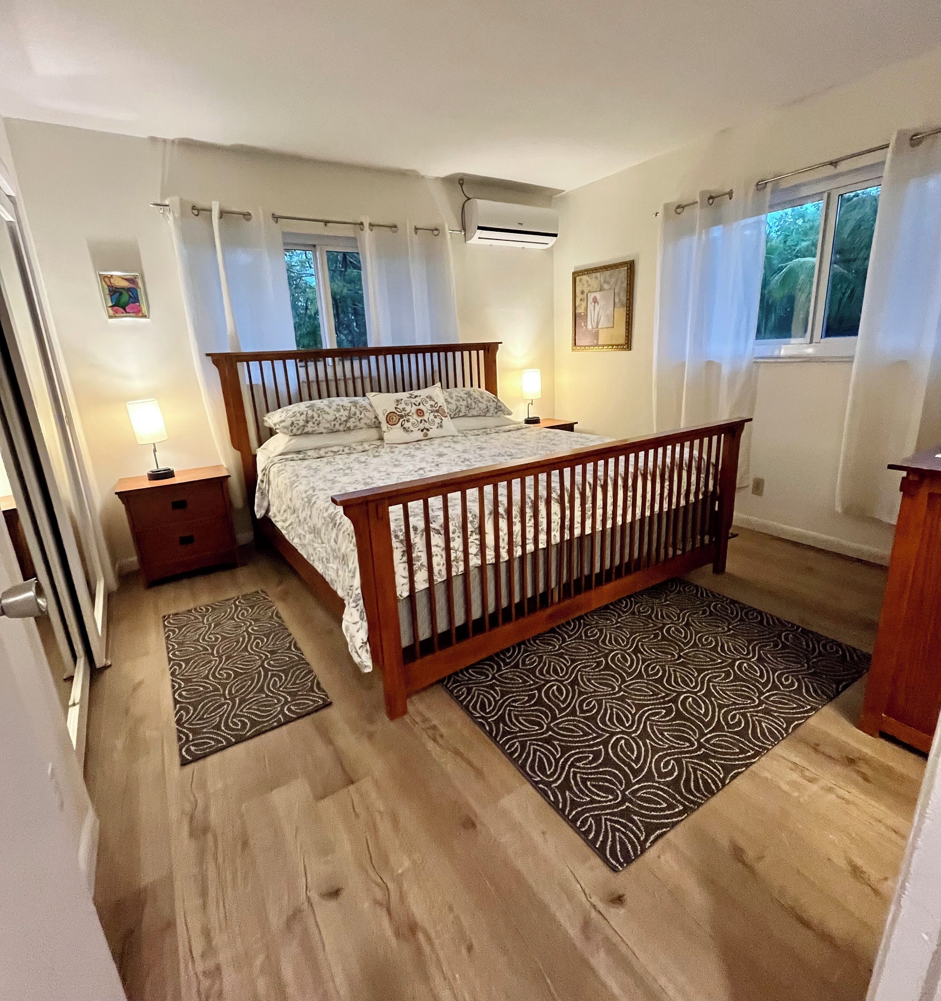 3 bedrooms, iron/ironing board, travel cot, free WiFi