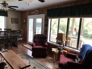 TV, fireplace, DVD player, books