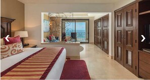 1 bedroom, in-room safe, iron/ironing board, WiFi - Luxury Pacific Ocean Front Suite, Cabo San Lucas (Cabo San Lucas)