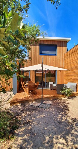 Villas Wood contis 3 bedrooms 900m from the ocean