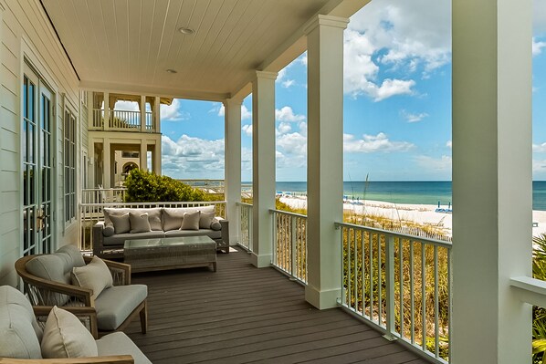 Property grounds - Spacious Gulf-front getaway with beach access, balcony views, a pool, & more (Panama City Beach)