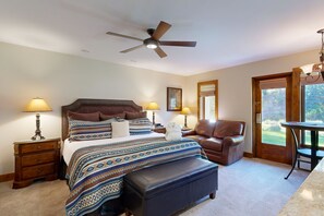 Bügeleisen/Bügelbrett, Internetzugang, Bettwäsche