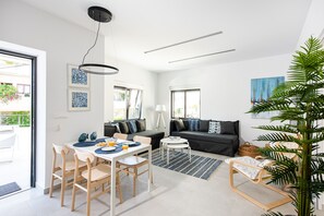 Living area - Cozy Corner Luxury Apartments (Chania)