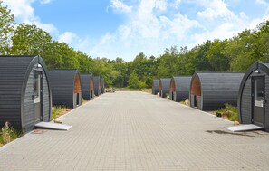 المنطقة المحيطة بالمنشأة