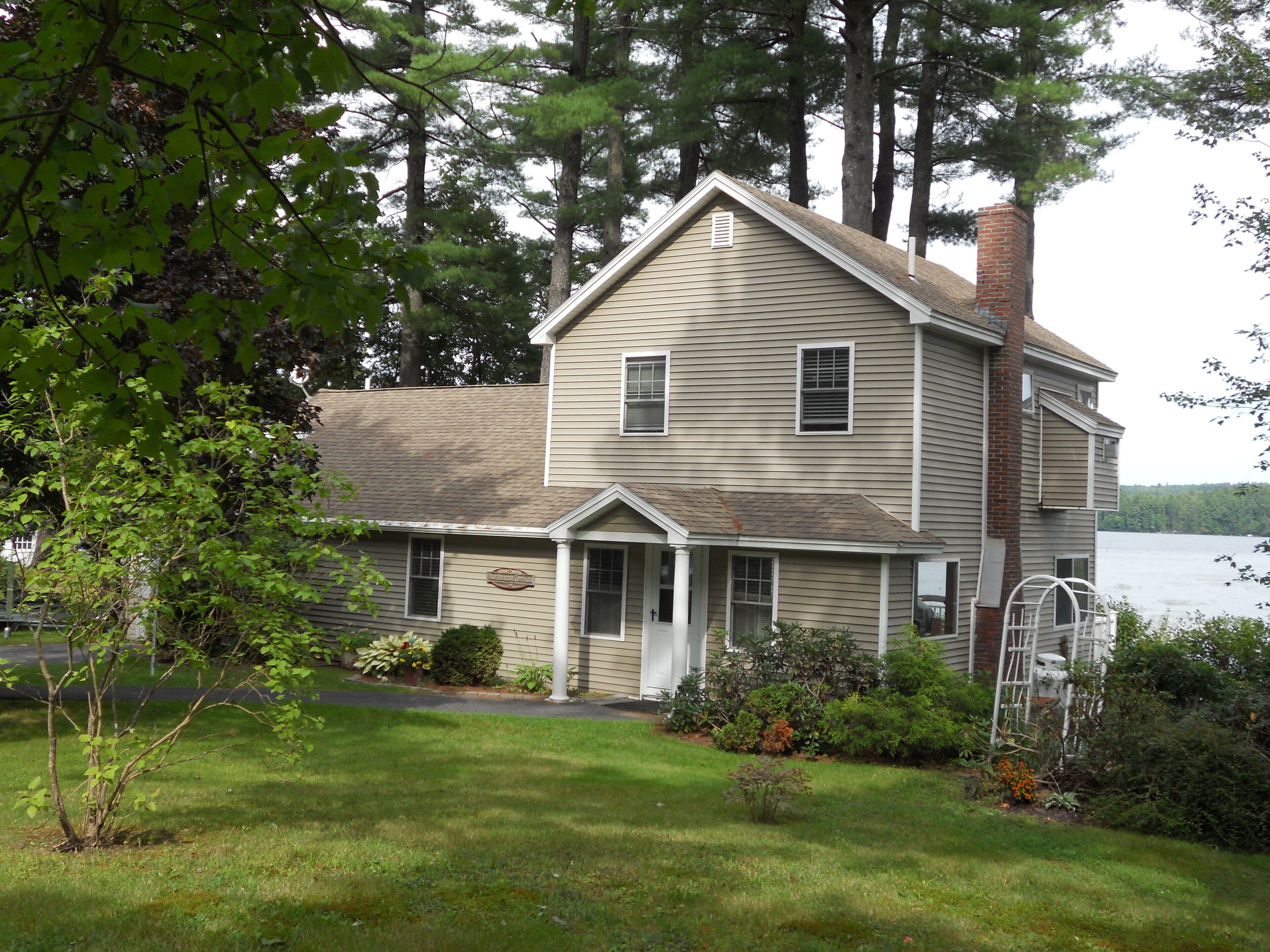 Spacious 2 Bedroom Summer Home on Picturesque Panther Pond