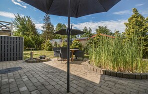 Outdoor dining - 1 bedroom nice apartment in Idestrup (Idestrup)