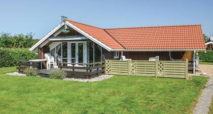 Cozy home in Hemmet with WiFi