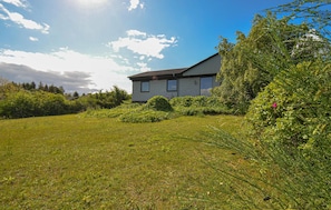 Exterior - Beautiful home in Allingåbro with WiFi (Allingåbro)