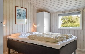 2 bedrooms, free WiFi