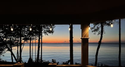 Lake Superior / Whitefish Bay / Paradise, MI