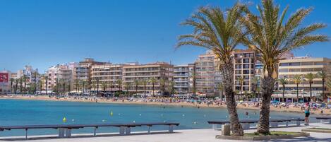 Plage à proximité, pêche sur place