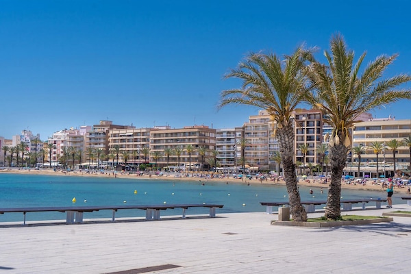 Nær stranden og fisking