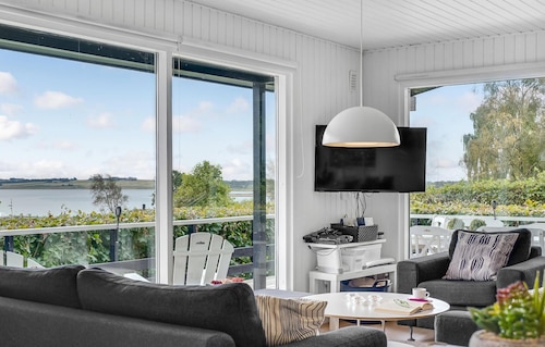 Amazing home in Roslev with WiFi