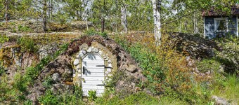 Cozy home in Linköping with lake view