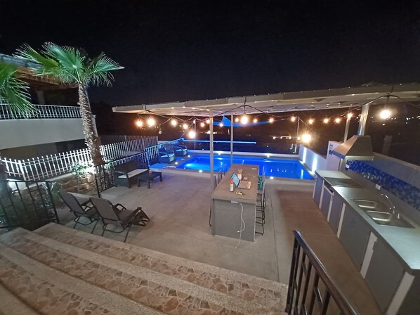 Outdoor pool, a heated pool