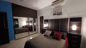 3 dormitoris, planxa i posts de planxar, wifi gratuïta i roba de llit