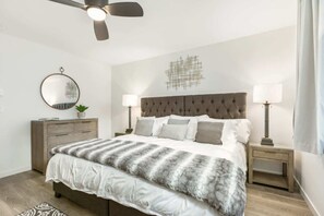 2 camere, una cassaforte in camera, una scrivania, ferro/asse da stiro