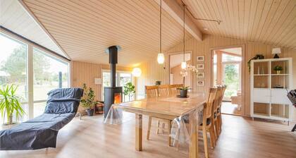 Nice home in Fjerritslev with sauna