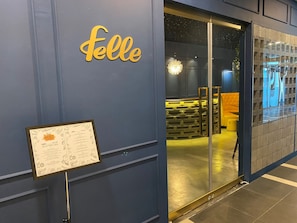 Daily buffet breakfast for a fee - Felix by STX Hotel & Suite (Busan)