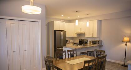 Downtown Whitehorse Deluxe 4 Bedroom Condo