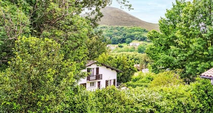 Chemin des CarriĂšres by Interhome