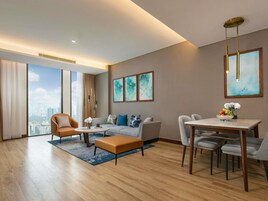 Minibar, in-room safe, desk, blackout curtains