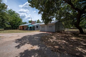 Exterior - The Farmhouse Retreat with Private Pool (Bryan)