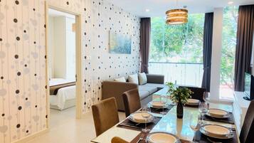Two Bedrooms Apartment with City View | Dining room