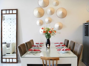 Apartment, 2 Schlafzimmer, Stadtblick | Esszimmer