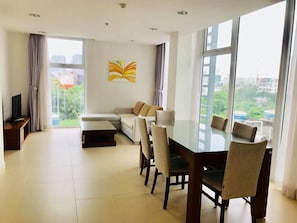 Apartment, 3 Bedrooms | Living area