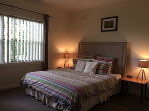3 Schlafzimmer, Bügeleisen/Bügelbrett, kostenloses WLAN, Bettwäsche