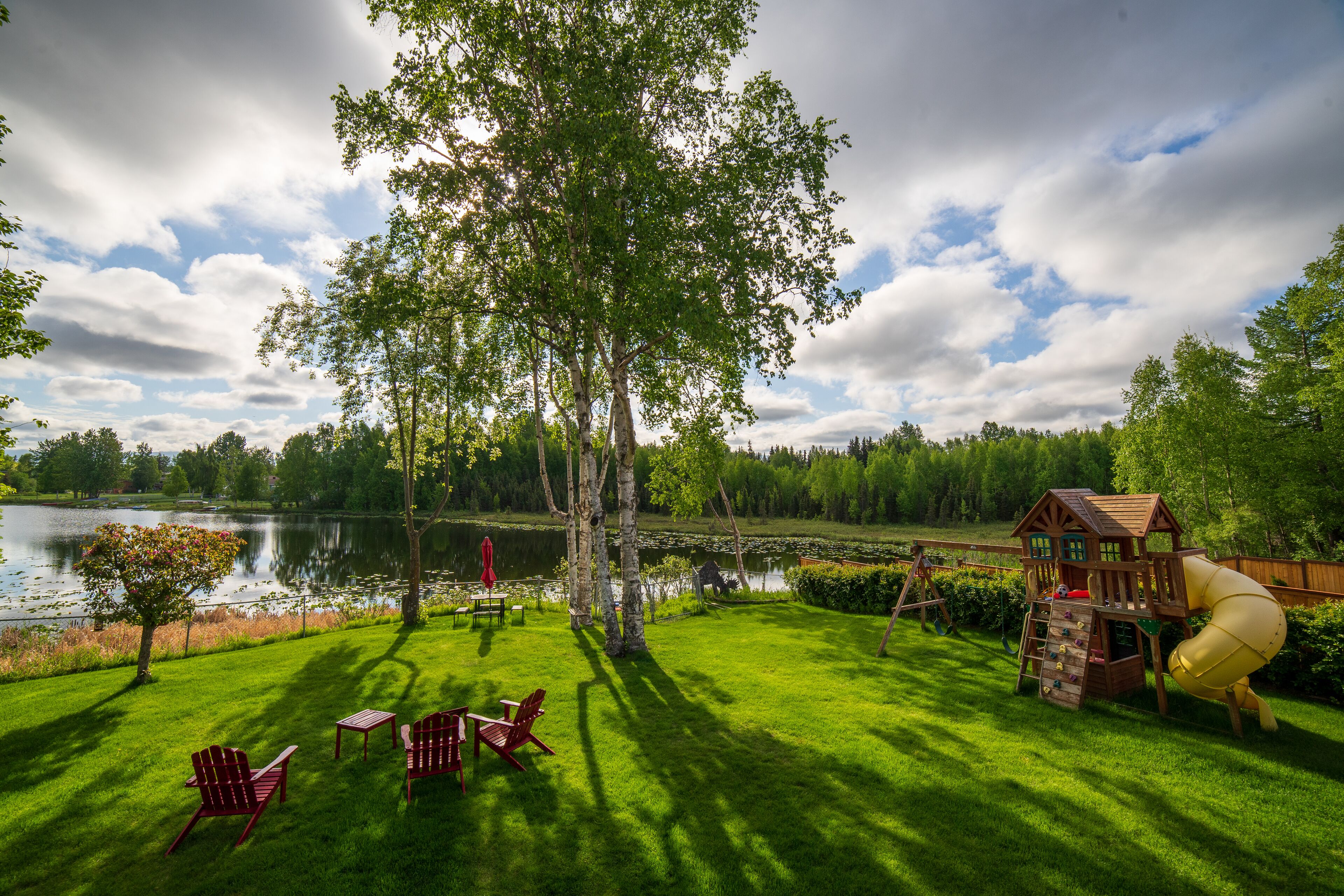 Lakefront Estate with Spectacular Mountain Views for Special Events only