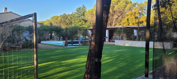 Ulkouima-allas, lämmitetty uima-allas