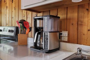 Fridge, microwave, oven, stovetop - Your HOME away from home! (Strawberry)