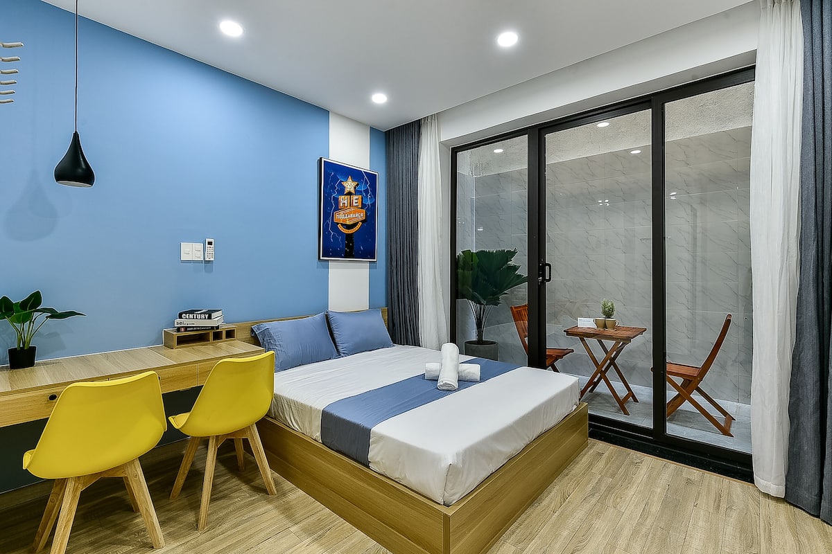 Studio Bisnis, 1 Tempat Tidur Queen, patio | Fasilitas kamar