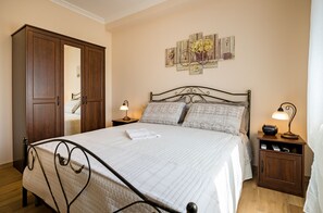 3 bedrooms, iron/ironing board, travel cot, WiFi - Villa Clara your exclusive holiday (Alberobello)