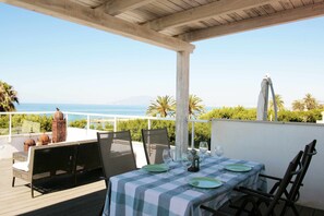 Outdoor dining - Mshome First Line in Malaga (Malaga)