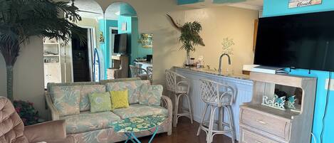 Smart TV, reproductor de DVD, videoteca y estéreo