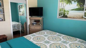 1 chambre, lit avec matelas en mousse à mémoire, lit de bébé portatif