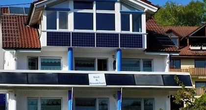 Doppelzimmer Nr. 10, mit Balkon - Gästehaus am Lindenweg