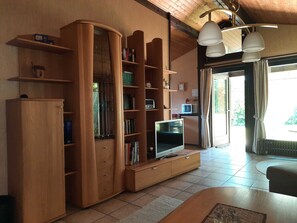 Unclassified image, 5 of 30, button - Ferienhaus Robinson Romantikpfad 164 - Ferienhaus Robinson (Waldbrunn)