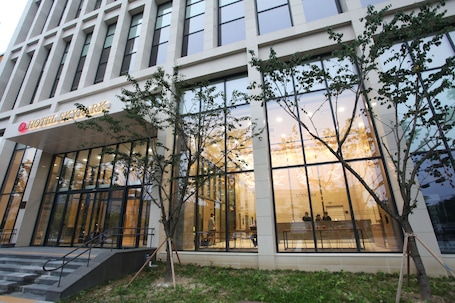 Fachada. Hotel Skypark Daejeon 1