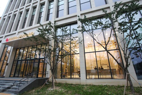 Hotel Skypark Daejeon 1