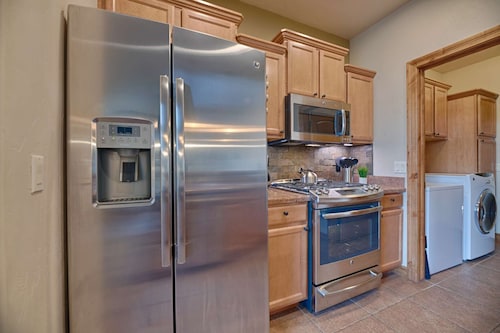 Charming Alpine Escape with Fireplace, Patio, Pond, Walk to Dining, 8 Minutes to Downtown Pagosa