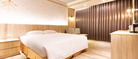 Standard Double Room (C) | Desk, blackout drapes, soundproofing, free WiFi