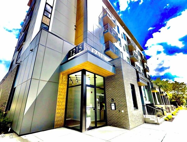Exterior - Brand New, Top Floor Condo Downtown (Kelowna)