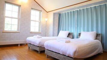 Rumah (Holiday Home) | 3 kamar tidur dan didekorasi berbeda-beda