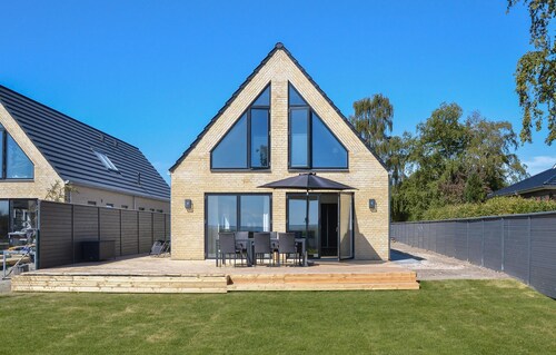 4 bedroom lovely home in Dragør