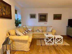 TV - Wohnung Lotte Petersen - Willi Ohler Haus (Worpswede)